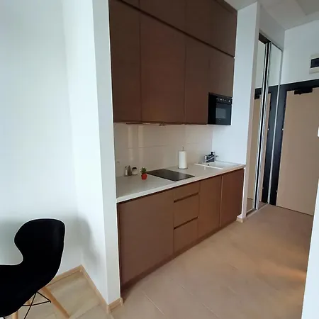 Zlatarooms 122 דירה ורשה