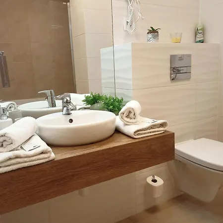 Zlatarooms 122 דירה *