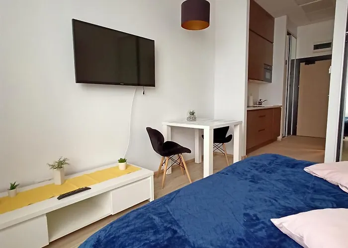 Zlatarooms 122 דירה ורשה