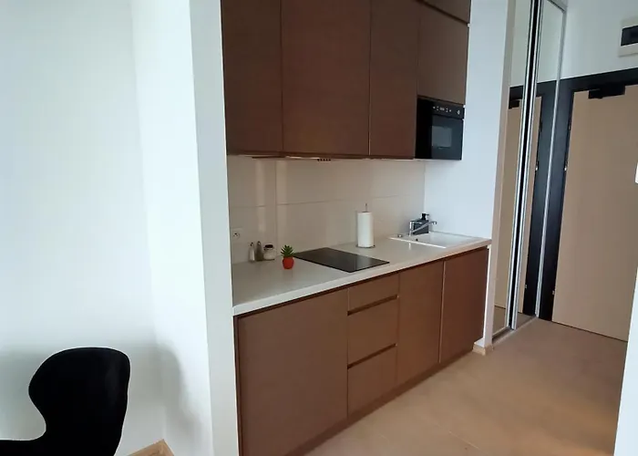 Zlatarooms 122 דירה ורשה